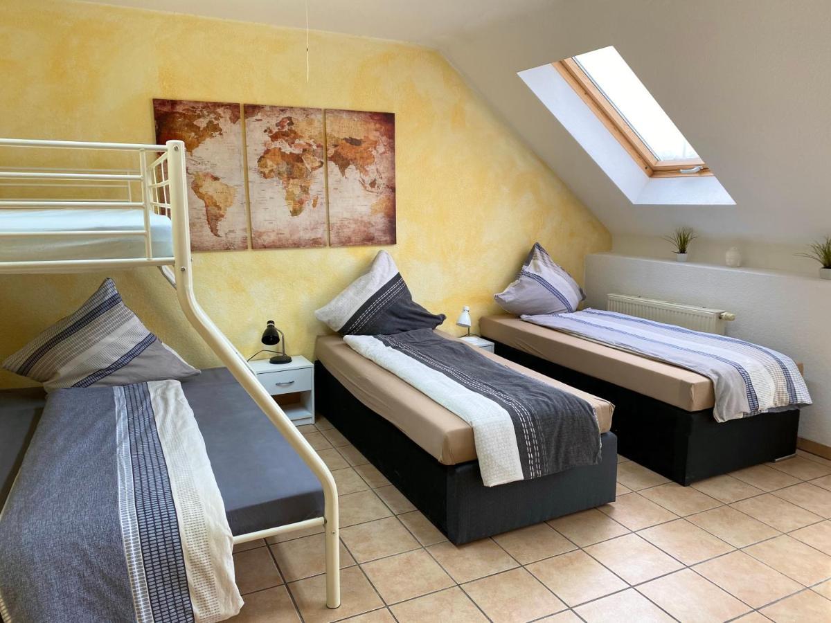 Apartments Rhona I Und II Neunkirchen City Exterior photo